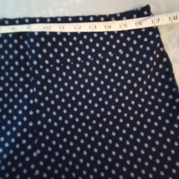 George Plus Capris - Picture 2 of 2